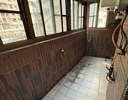 龍華國小龍子里/輕軌站/大樓四房/可住辦/可入籍 - Image 10