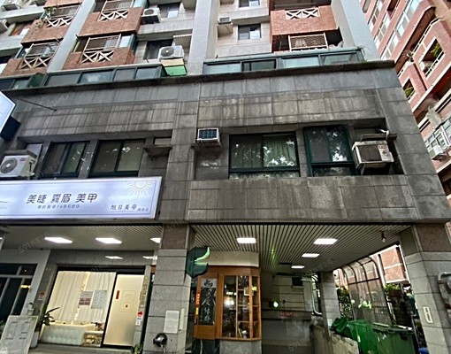 水安宮文心家樂福旁/精美二房含車位/可租補/特惠價 - Image 16