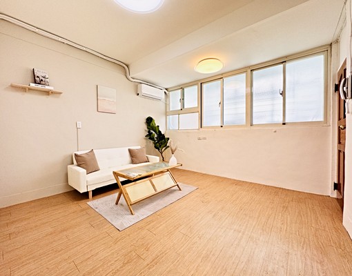 ⭐️板橋大觀路🏢兩房整層🏠全新裝潢💥家具電器齊全⭐️ - Image 1