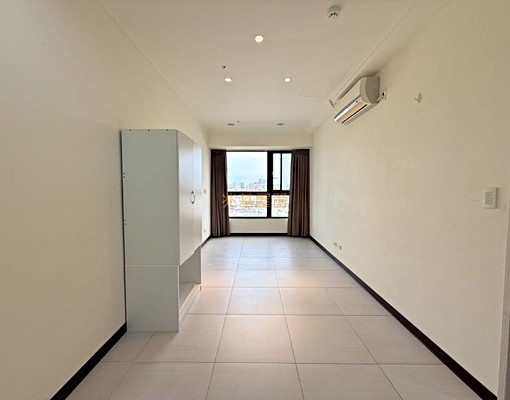 兆基🏡高樓層採光好/可租補兩房/租金含管/看屋+line - Image 2