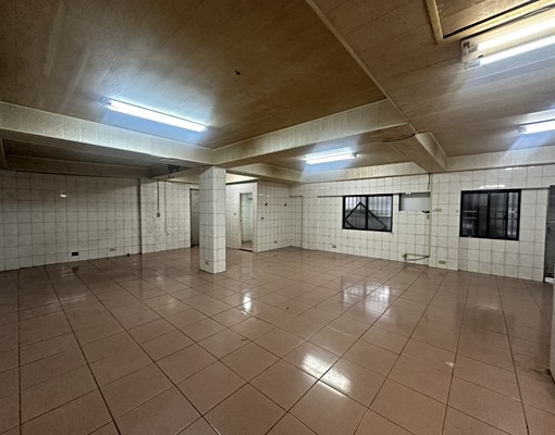 雙捷運南港展覽館7號出口旁有B1有採光有對外窗.住.辦.倉庫 - Image 4