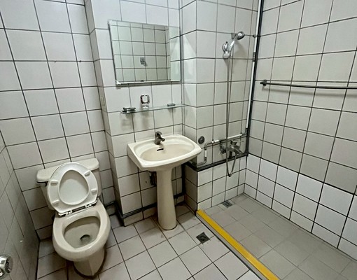 D社宅✅秒租大三房✅全室整新✅前後雙陽台✅24小時警衛✅ - Image 7
