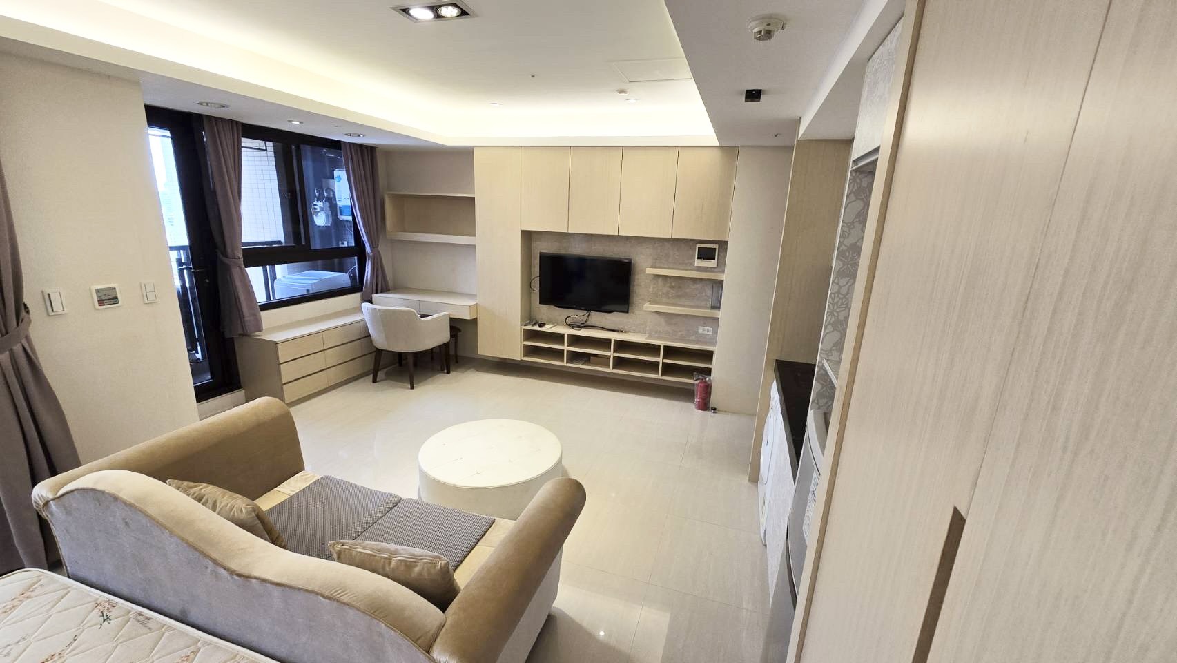 文心路11年屋~高樓視野~朝南帝王戶