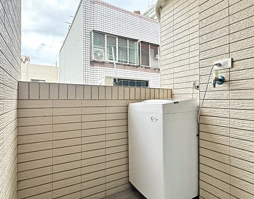 可租補💛逢甲水湳💛採光電梯陽台獨洗💛衛浴開窗機車位💛 - Image 8