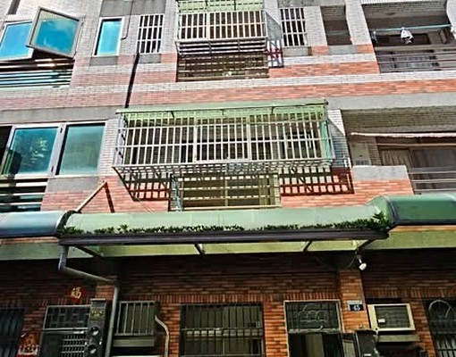 麥當勞附近中和二路/無尾巷內透天1～4樓四房平車/可租補 - Image 2