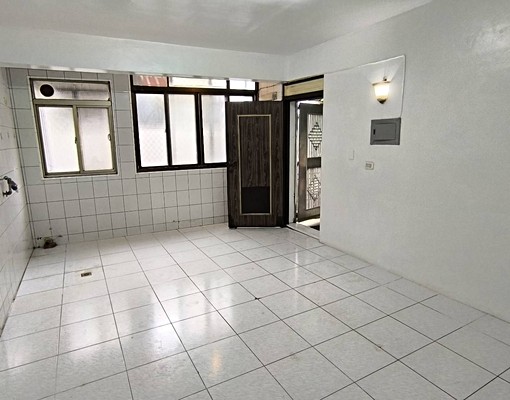 租屋補助公司報稅大2房空屋住家須爬樓梯 - Image 1
