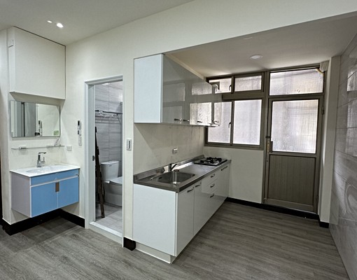 集美街商圈旁2樓近台北火車站西門町全室翻新裝璜 - Image 10