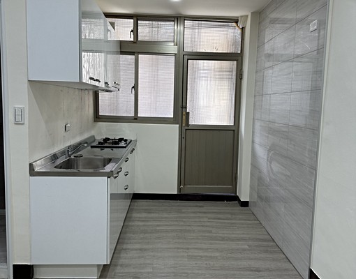 集美街商圈旁2樓近台北火車站西門町全室翻新裝璜 - Image 6