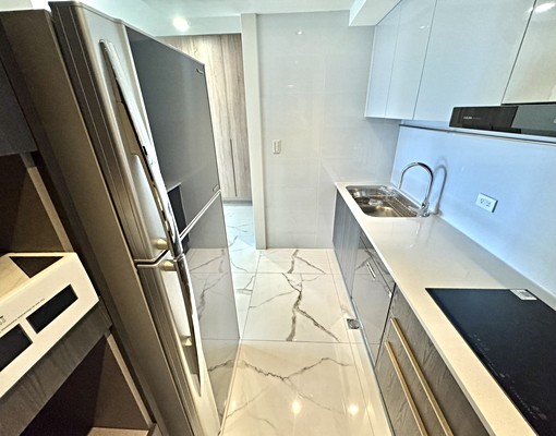 精裝系統櫃3改2🔥可租補入籍🔥雙平車🔥總站敦富 - Image 5