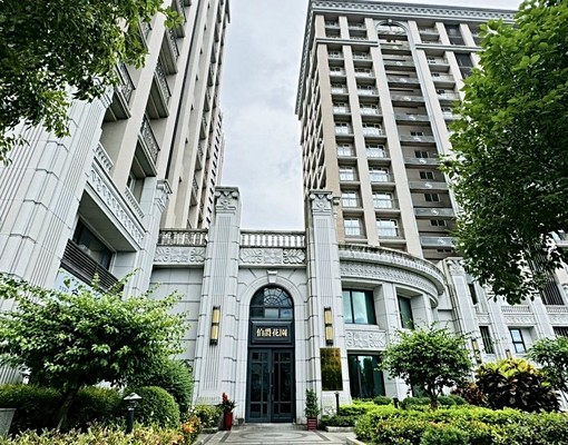 推薦美社區伯爵花園❤3房平面汽車位❤重劃區洲子洋生活圈 - Image 1