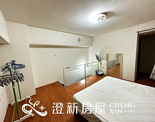 近巨城/一房一廳樓中樓/有電梯/台水台電/垃圾集中/警衛管理 - Image 5