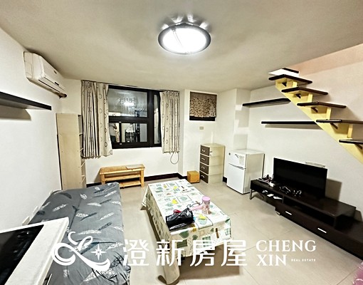 近巨城/一房一廳樓中樓/有電梯/台水台電/垃圾集中/警衛管理 - Image 3