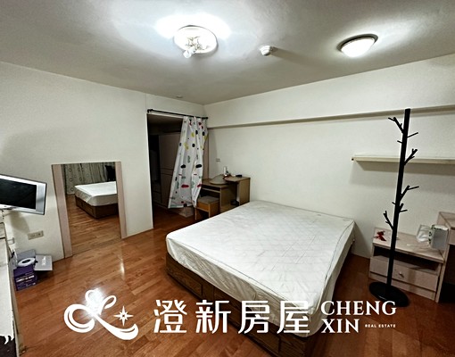 近巨城/一房一廳樓中樓/有電梯/台水台電/垃圾集中/警衛管理 - Image 7