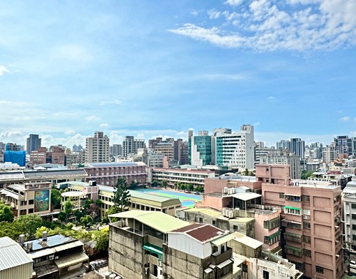 可租補~面桃園農工近東門國小邊間採光超大3房車 - Image 1