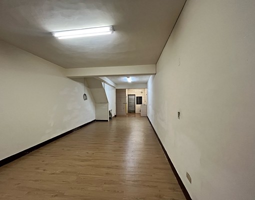 整棟住家|靜巷|門口可停車|交通方便|屋主直租隨時入住 - Image 2