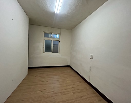 整棟住家|靜巷|門口可停車|交通方便|屋主直租隨時入住 - Image 10