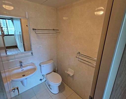 4房2衛雙車位面第二公園採光LUYA學院兩隔壁 - Image 6