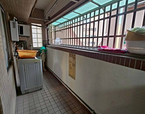 交通便利，家俱電齊全，一卡皮箱入住，可租補 - Image 13