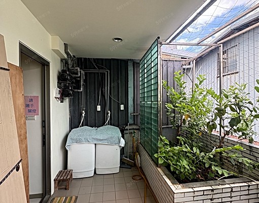 市政站。透天套房。設備齊全，採光通風 - Image 8