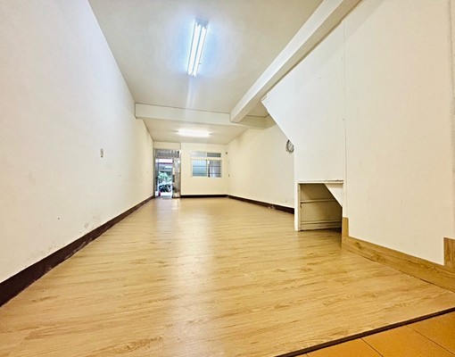 後埔透天1+2樓3樓又加蓋鐵皮屋況佳適合住辦 - Image 1