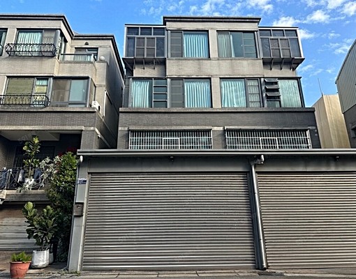 透天大別墅1-4樓5房5衛+雙車位｜可企業宿舍｜可寵 - Image 1