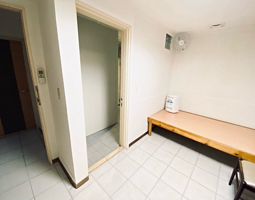 捷運科技大樓🌻小資首選🌻租補洽🌻免爬梯🌻機能佳🌻 - Image 1
