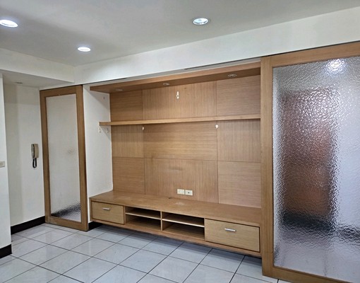 溫馨二房一廳有電梯適合住小家庭市場近運動公園生活機能好 - Image 2