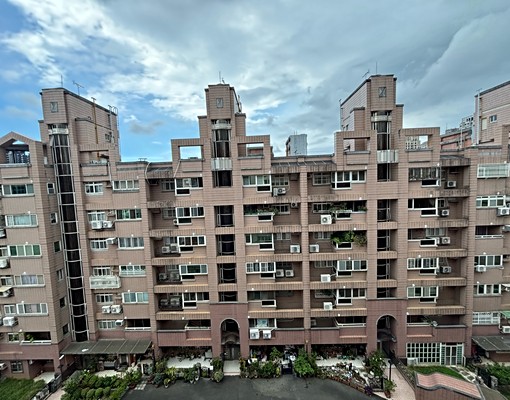 「近園區」鄰近關新商圈，三房二廳二衛 - Image 1