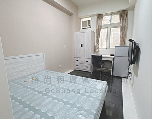C金山街｜電梯套房新家具｜室內機車位 - Image 1