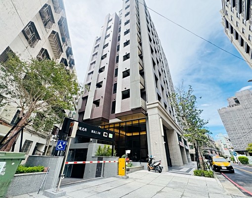 力行市場、觀光夜市⭐全新未住🌈定泰翫花同。視野2房車位 - Image 1