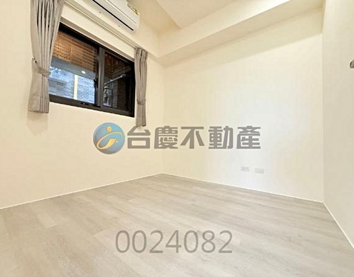 新埔全新美景朝南市政御璽大兩房含管/平車另計/雙陽台/近夜市 - Image 11