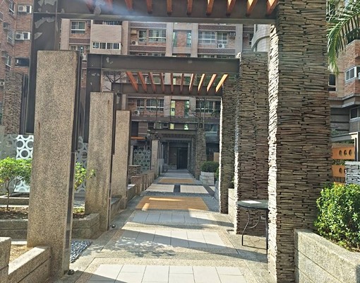 德賢商圈漂亮2房出租 - Image 9
