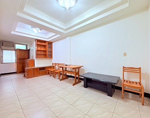 易居社會住宅✨捷運中和站低樓層美三房/可租補入戶籍 - Image 1