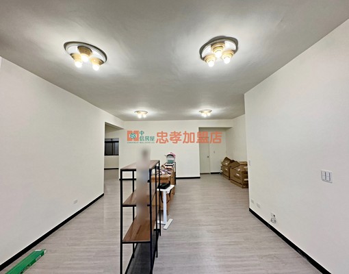 永春好近捷運三房--中信張小姐 - Image 1