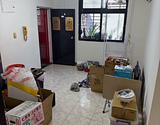 【屋主自租免仲介費】南勢角捷運3分出站就到家超值大三房 - Image 1