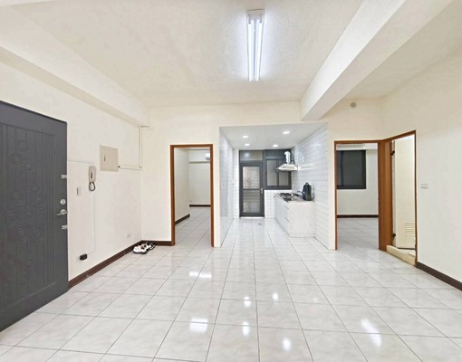 可租補~澄清醫院~全新整理管線重拉精美大三房~家具電可談 - Image 2