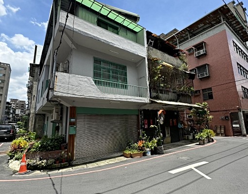 18甲💛三角窗透天📍住店皆可✨ - Image 2
