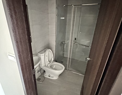 全新完工~電梯住宅~戶數少~出入人員相對簡單 - Image 3