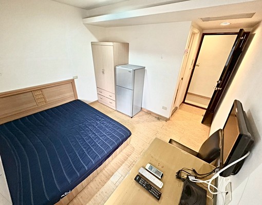 後山埤站採光絕美套房3樓 - Image 1