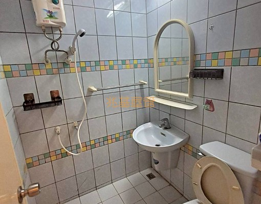 兆基社會住宅🏡近聯大套房可租補免仲介費 - Image 4