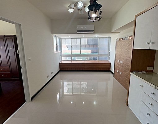 易居社宅-電梯採光佳大兩房(可租補)(不能養寵物與放神龕) - 591租屋網 - Image 1