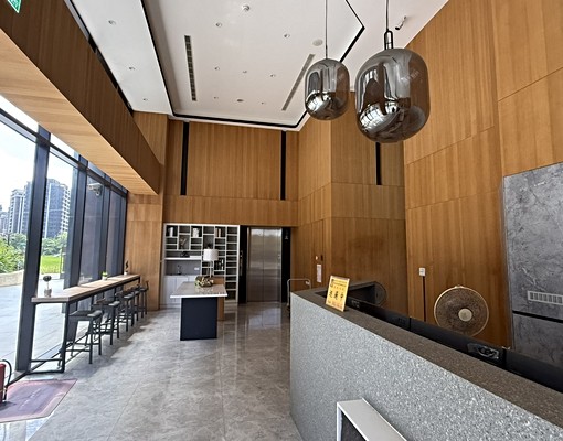 青埔高樓景觀兩房車 - Image 1