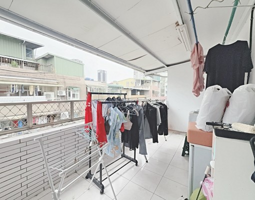 可租屋補助有代收垃圾社區大樓採光好水泥隔間獨立套房 - Image 8