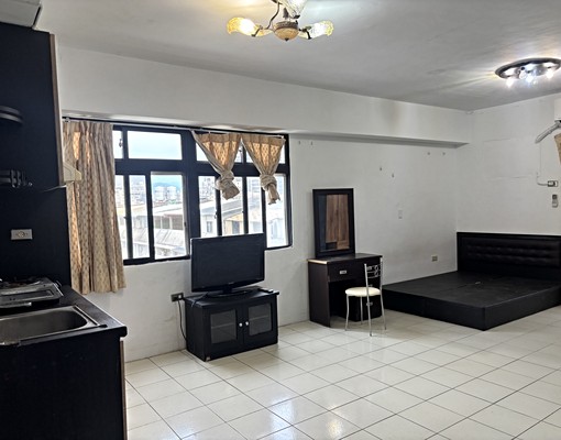 中國醫.有廚房.浴缸雙陽台.台水台電含管 - 591租屋網 - Image 1