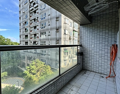 看屋找琦琦🫡達觀景觀➕大車位含管理費🔴易居管理顧問公司 - Image 11