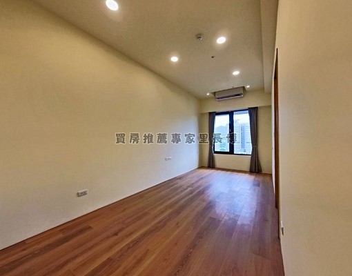 新店央北|國泰豐和|面公園二房附車位☆里長博 - Image 5