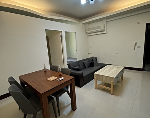 兩房一廳家具家電全一卡皮箱即可入住. - Image 3