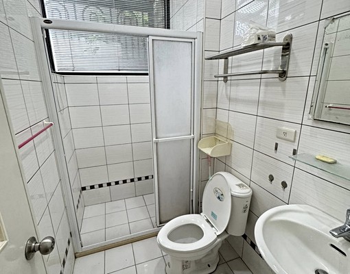 實圖~高翠路稀有獨立大套房~近竹科清交大 - Image 4