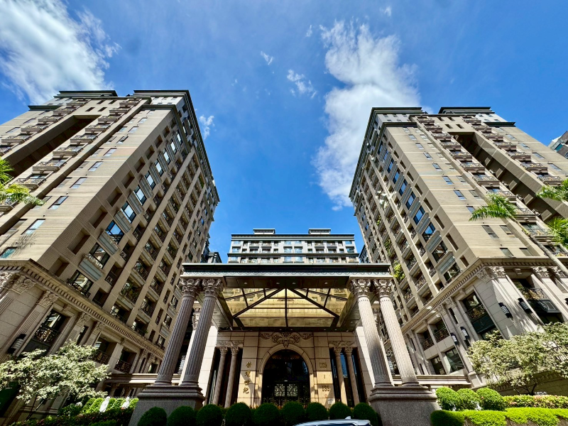 🍀【指標社區】榮耀世紀美妝四房車🍀