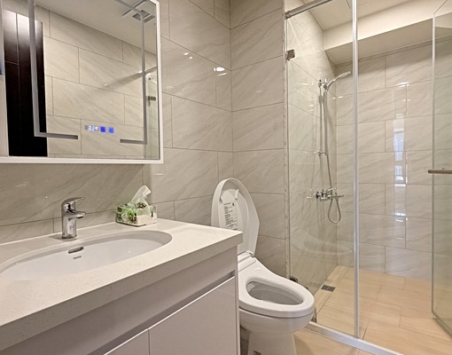 <莉莉>專任長虹天韻看山全新美兩房平車 - Image 8